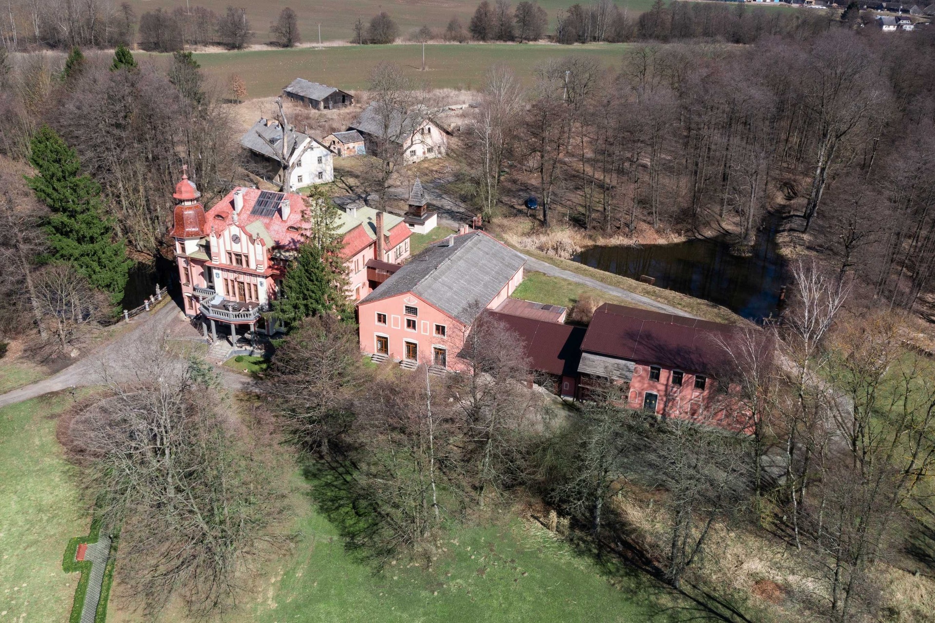 Letohrádek sv. Vojtěcha, 3 200 m2 s pozemkem 72 064 m2 — fotografie 22