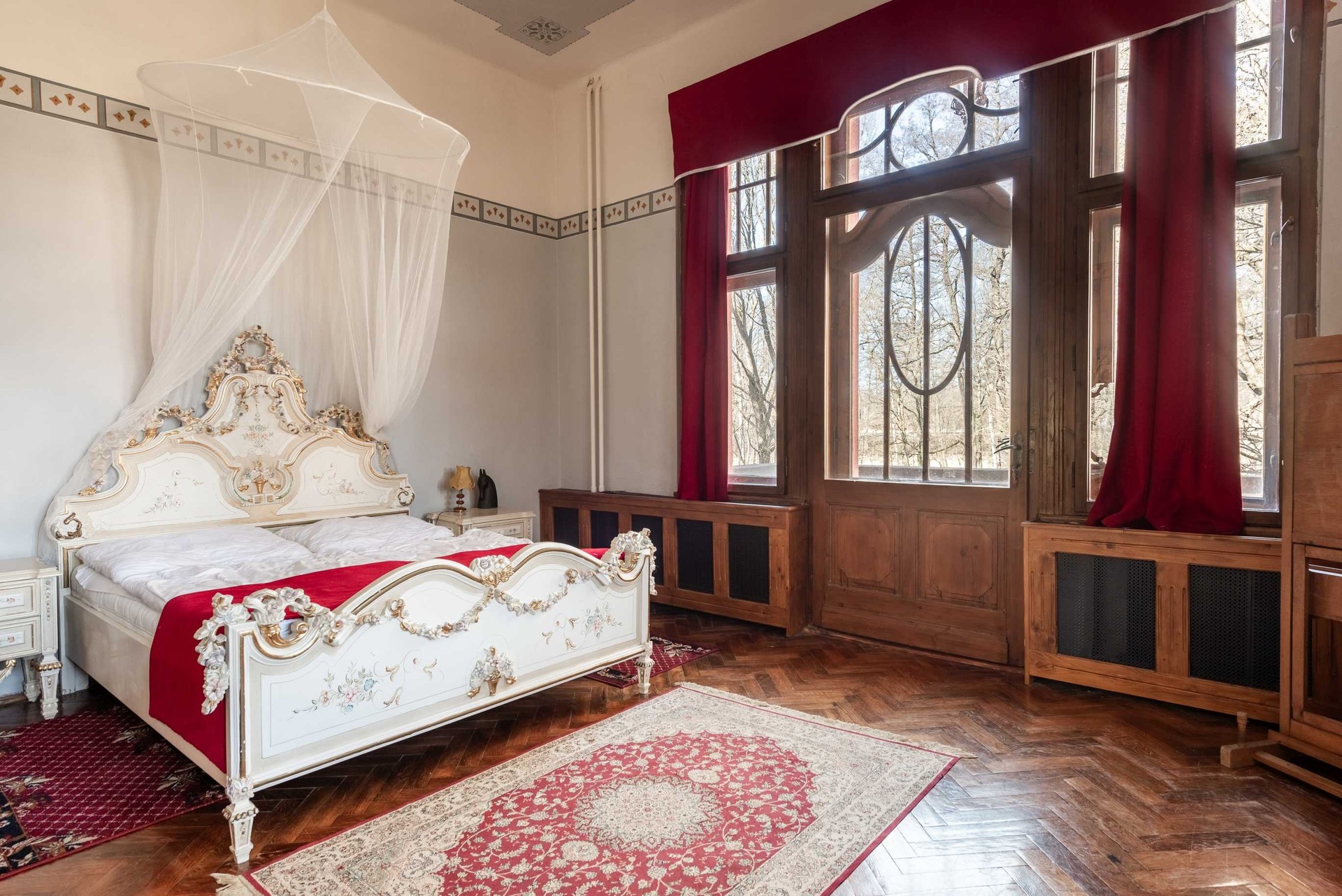 Letohrádek sv. Vojtěcha, 3 200 m2 s pozemkem 72 064 m2 — fotografie 2