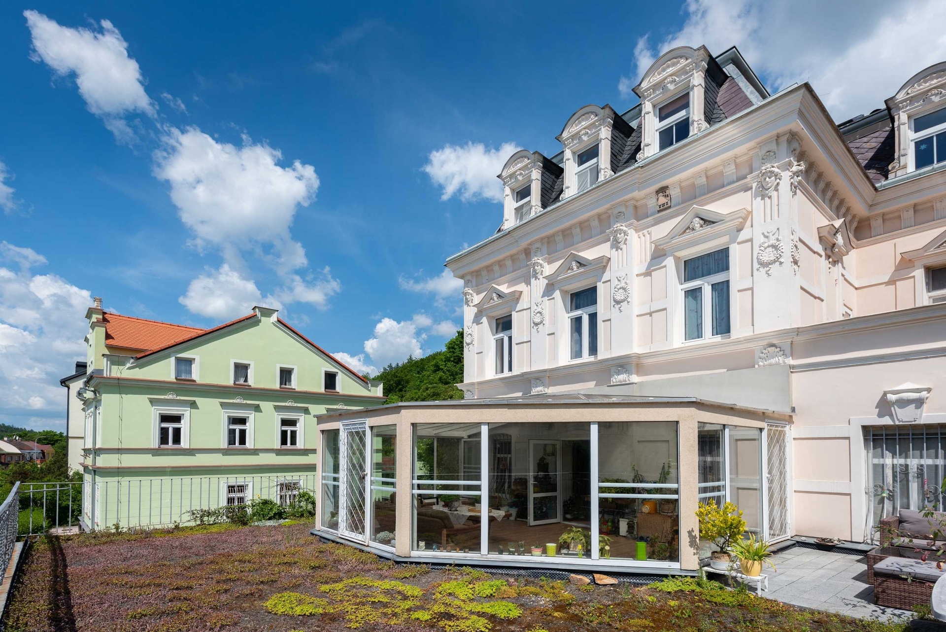 Prodej prvorepublikové vily, Karlovy Vary — fotografie 1