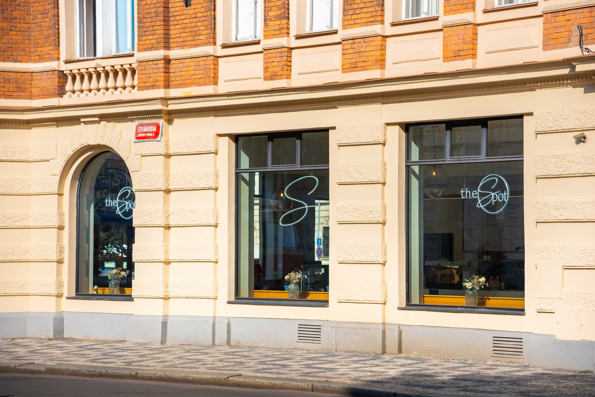 Prodej činžovního domu, 1 000 m², Praha - Smíchov — fotografie 8