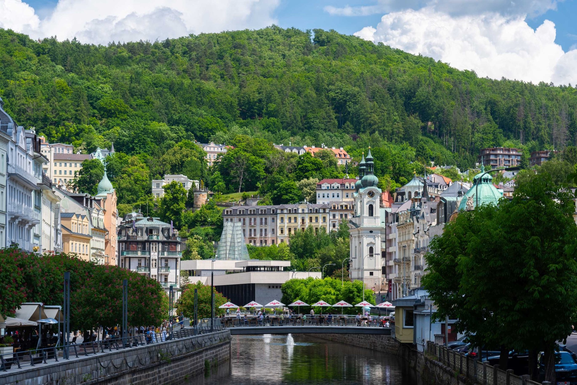 Prodej vily s víceúčelovým využitím, 701 m², Karlovy Vary — fotografie 18