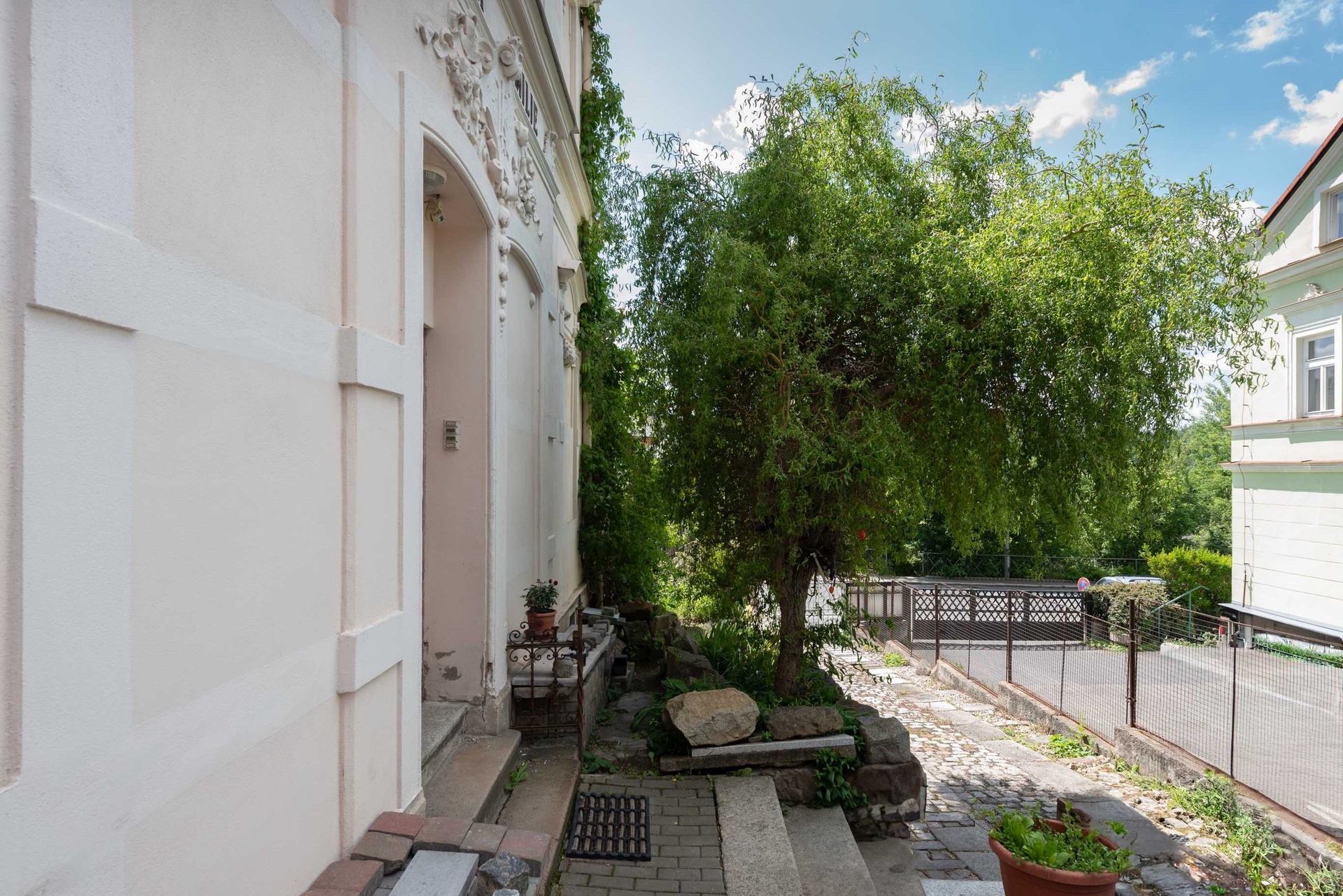 Prodej vily s víceúčelovým využitím, 701 m², Karlovy Vary — fotografie 12