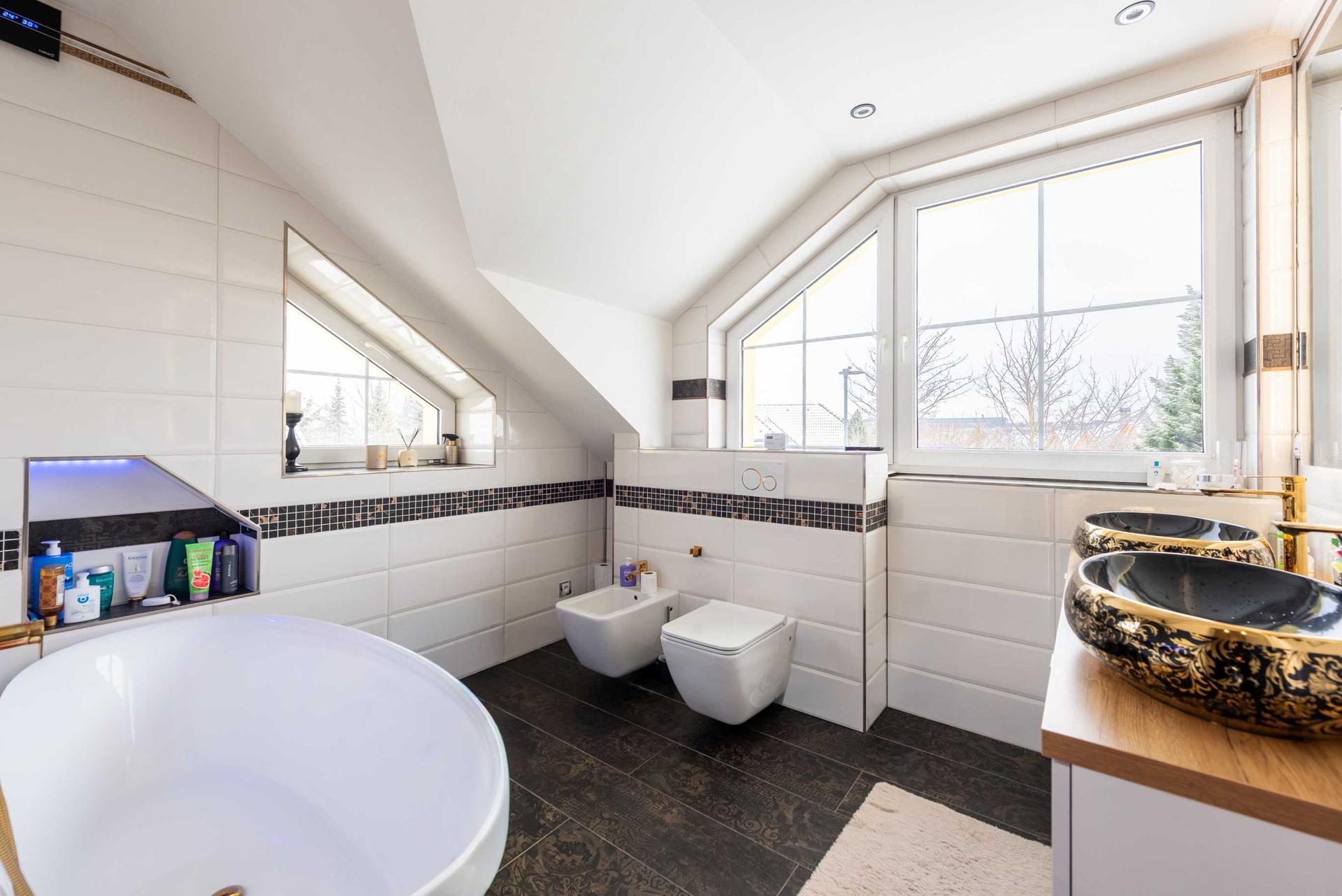 Prodej výjimečného řadového rodinného domu 5+1, 210 m², Hostivice — fotografie 6