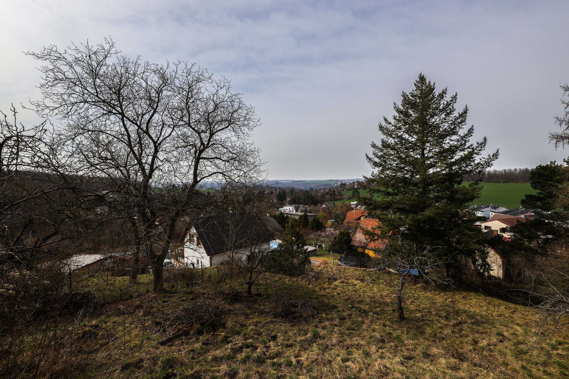 Prodej stavebního pozemku se stavebním povolením, 1 211 m², Zdiby — fotografie 4