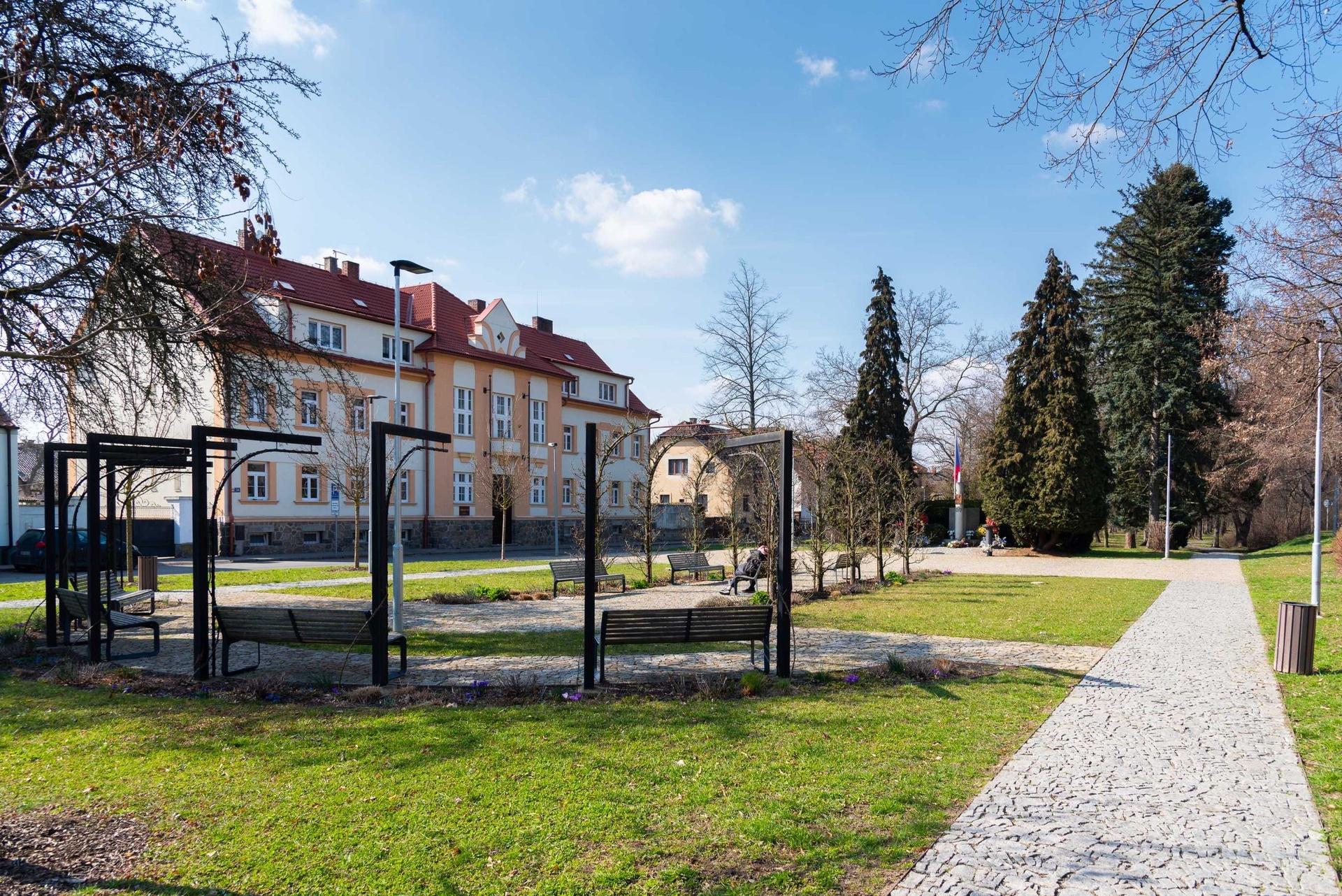 Linie Uhříněves — fotografie 12
