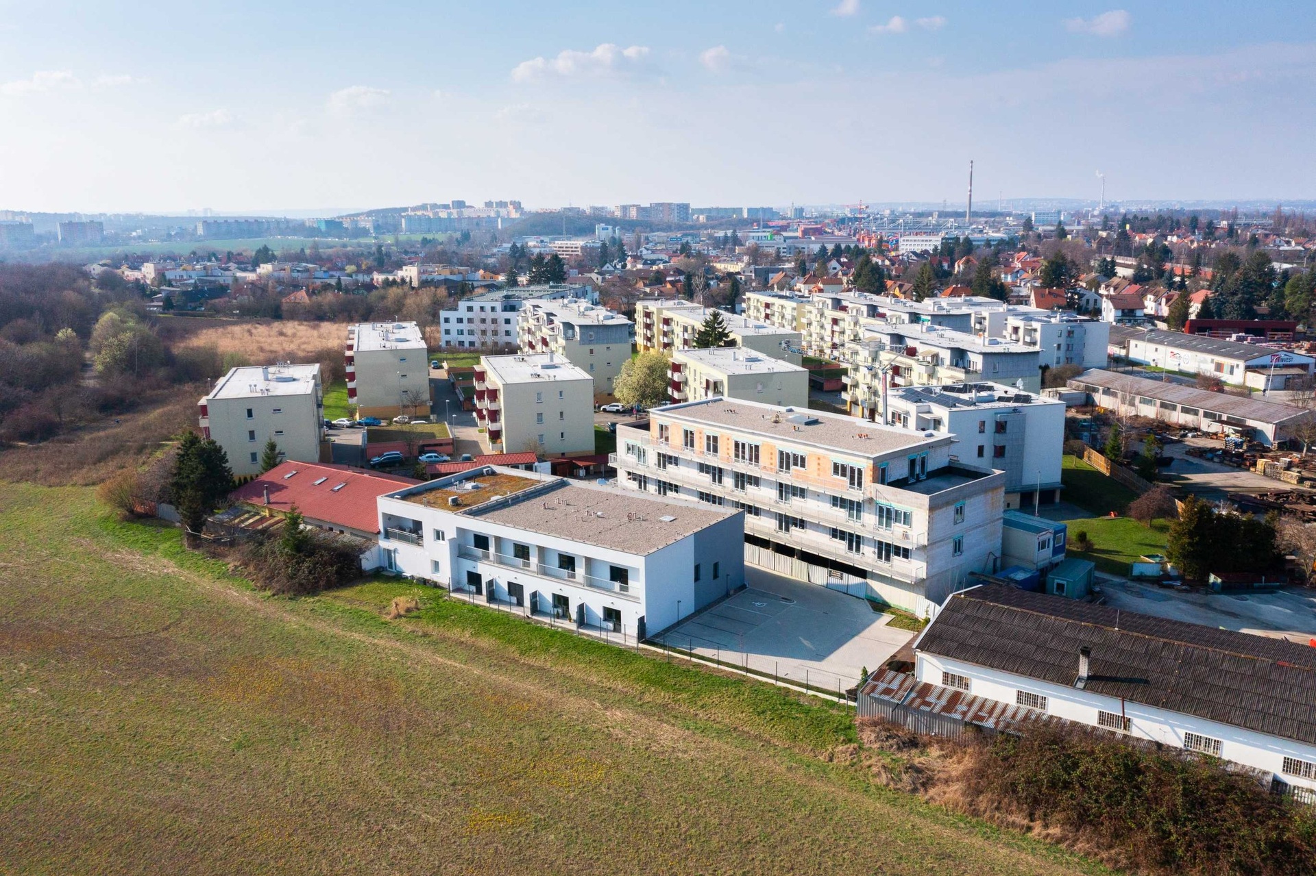 Linie Uhříněves — fotografie 2