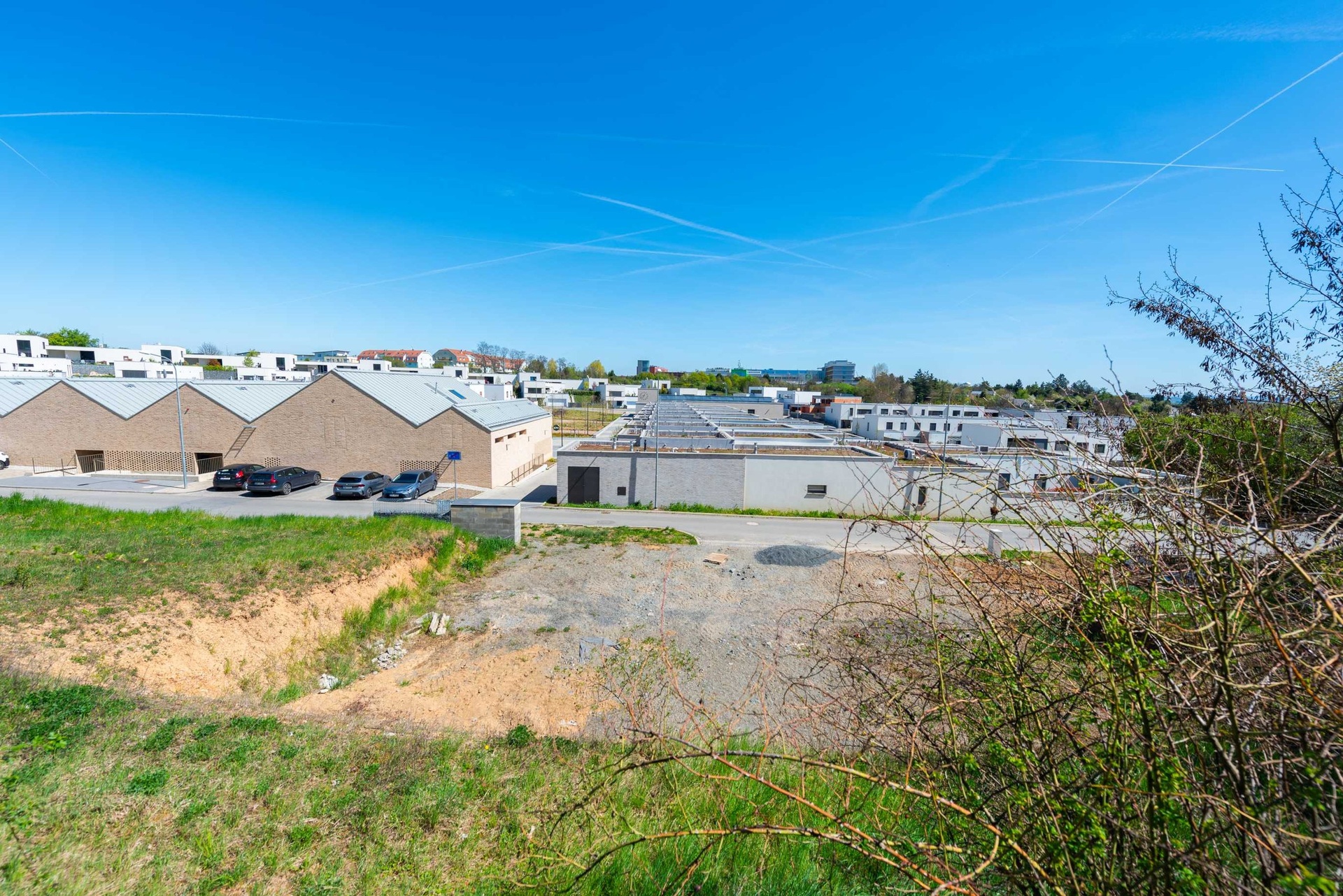 Prodej stavebního pozemku s SP, 1 353 m², Praha 6 — fotografie 2