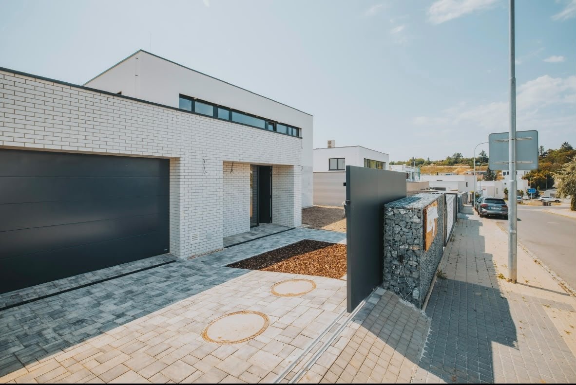 Prodej novostavby rodinného viladomu, 310 m², s pozemkem 1372 m2 , Praha 6 — fotografie 4