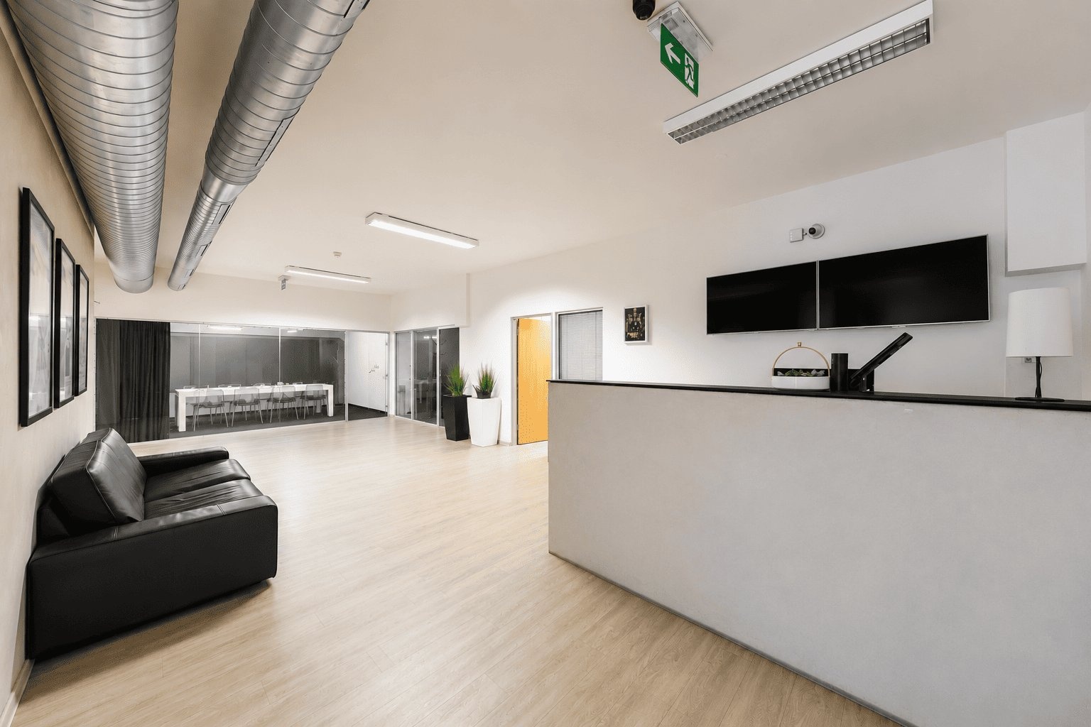 Prodej prostorné kanceláře, 448 m², Praha 10 - Vinohrady — fotografie 2