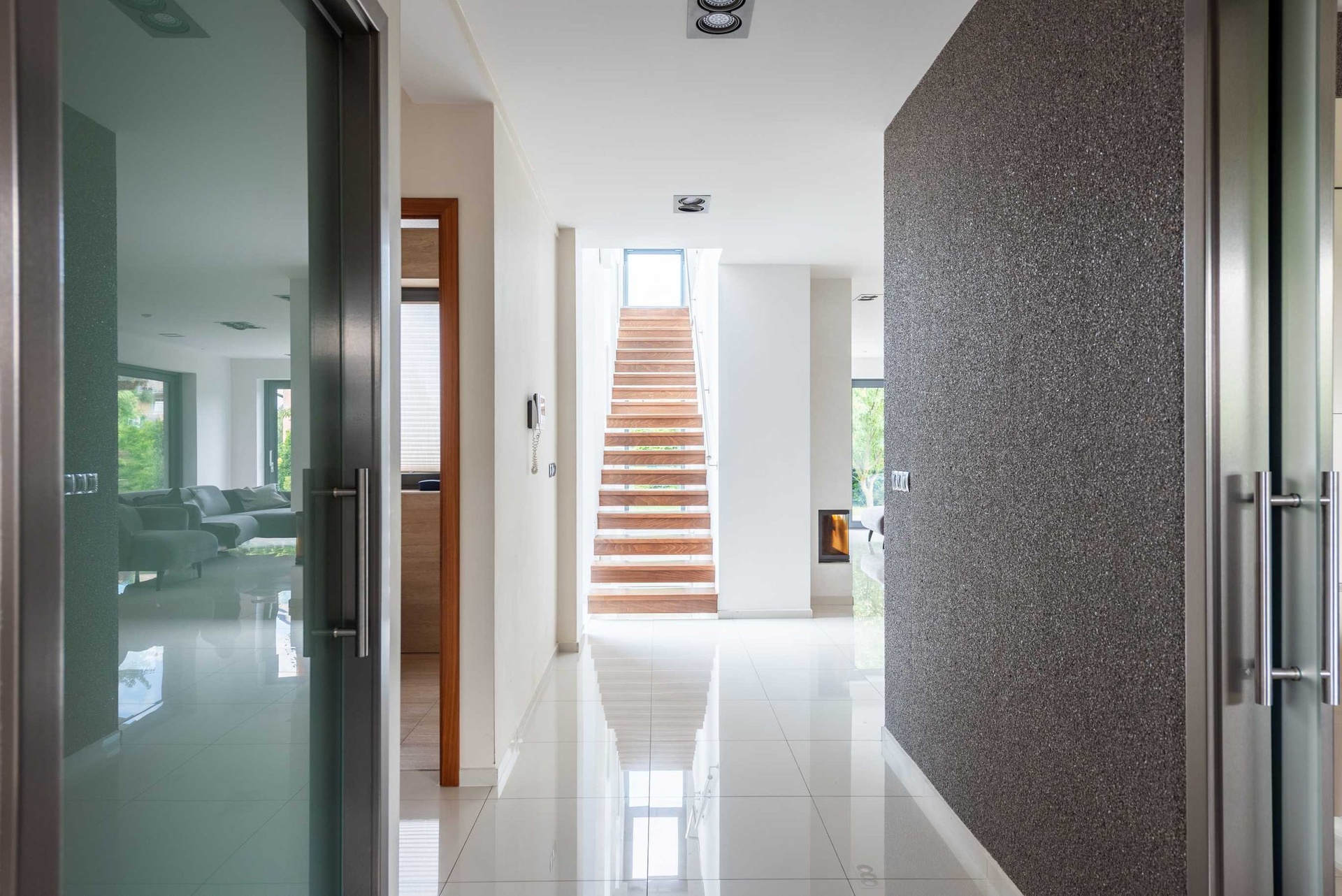 Pronájem moderního rodinného domu, 392 m², Praha 19 - Kbely — fotografie 11