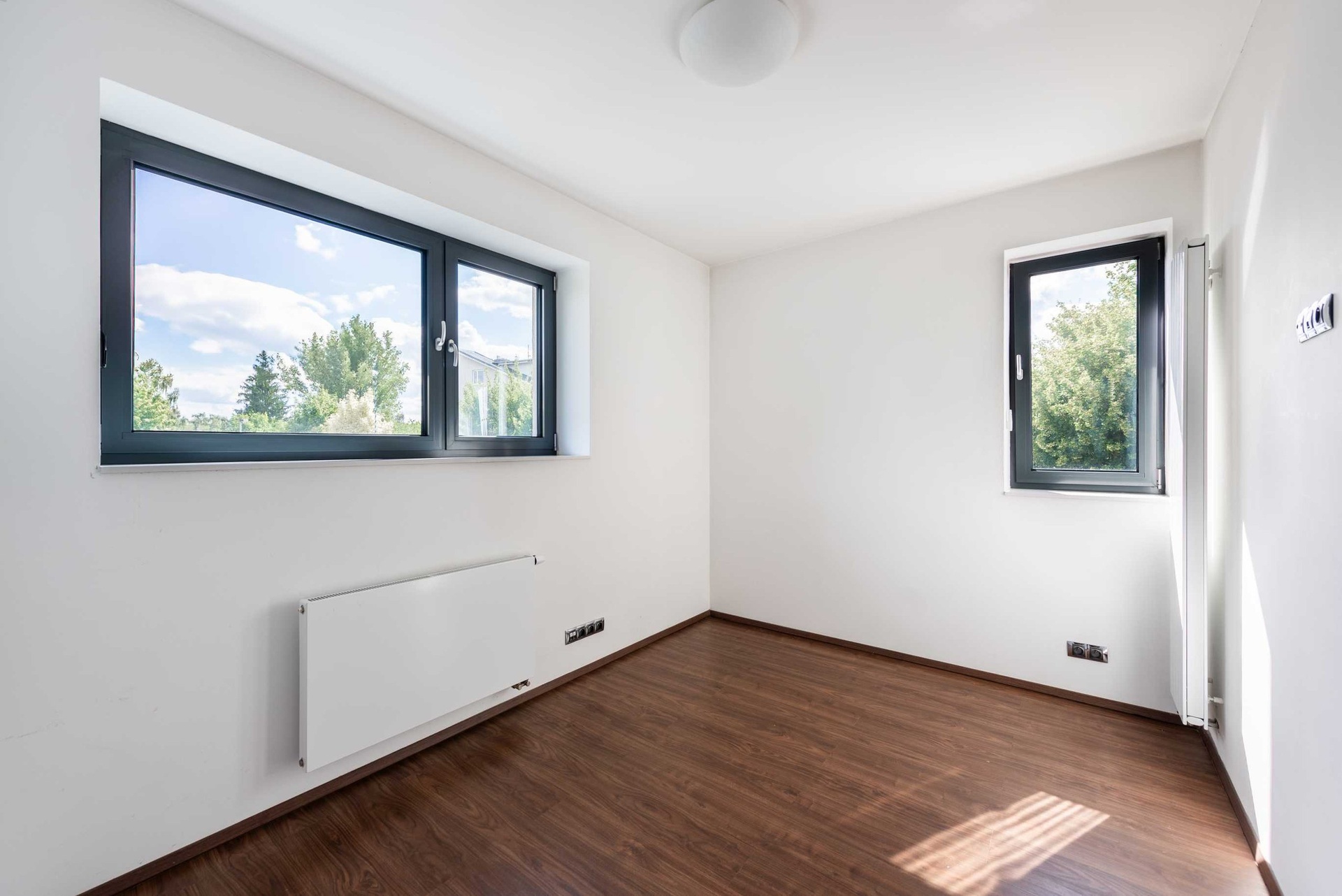 Pronájem moderního rodinného domu, 392 m², Praha 19 - Kbely — fotografie 15