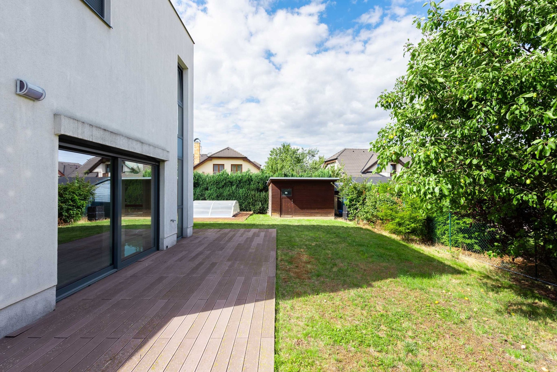 Pronájem moderního rodinného domu, 392 m², Praha 19 - Kbely — fotografie 8