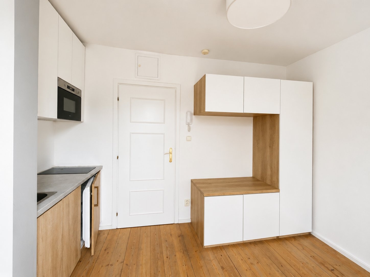 Prodej výjimečného bytu 1+kk, 17 m², Praha 5 - Smíchov — fotografie 2