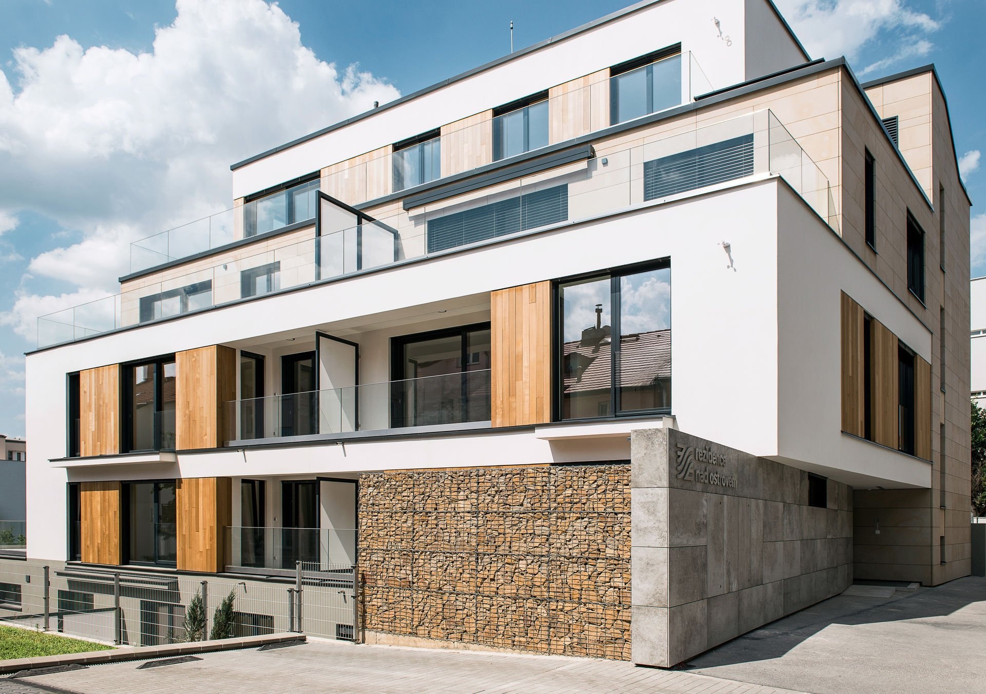 Prodej velkorysého bytu 2+kk, 79 m², Praha 4 - Podolí — fotografie 1