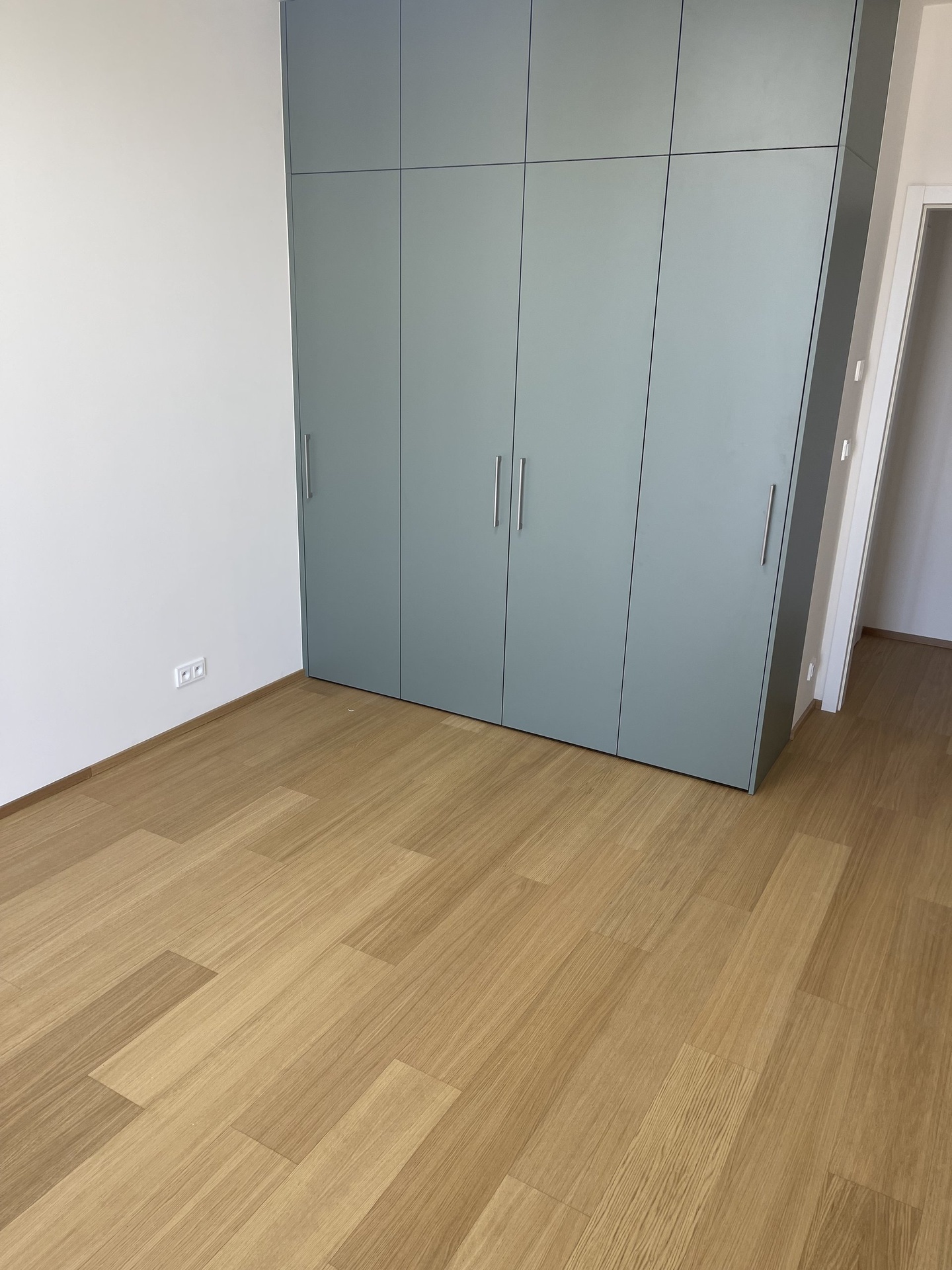 Prodej světlého bytu 3+kk, 75 m², Praha 9 - Hrdlořezy — fotografie 5