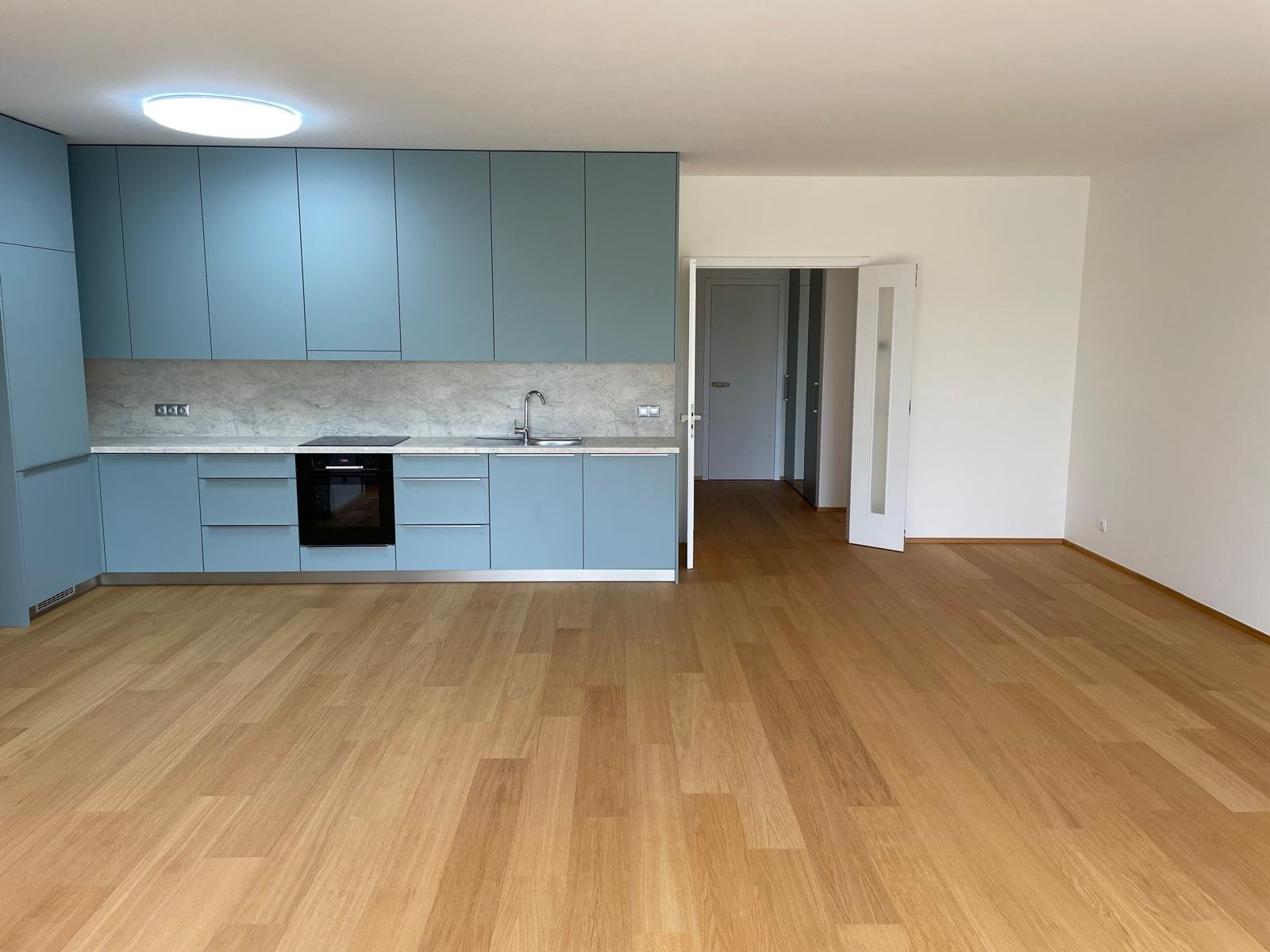 Prodej výjimečného bytu 4+kk,131 m², Praha 9 - Hrdlořezy — fotografie 1