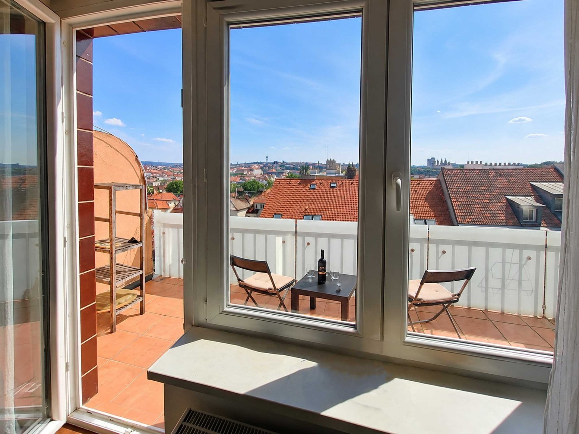 Pronájem bytu 2+kk s terasou, 49 m², Praha 5 - Smíchov — fotografie 2